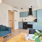 Curated Near Scheveningen Apartment *
