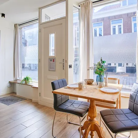 Curated Near Scheveningen Appartamento *