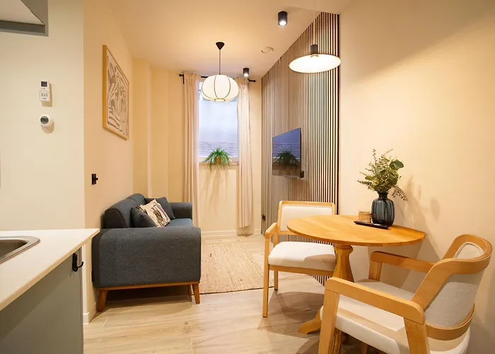 Curated Near Scheveningen * Гаага