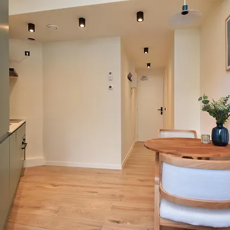 Curated Near Scheveningen Appartement Den Haag