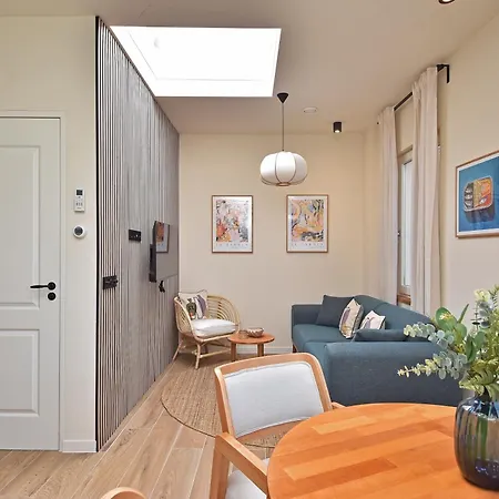 Curated Near Scheveningen Appartement