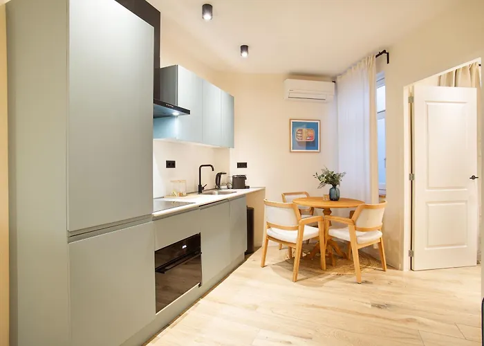 Curated Near Scheveningen Haia